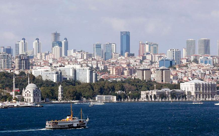 Μεγιστάνες και επενδυτές για τις επαύλεις του Βοσπόρου